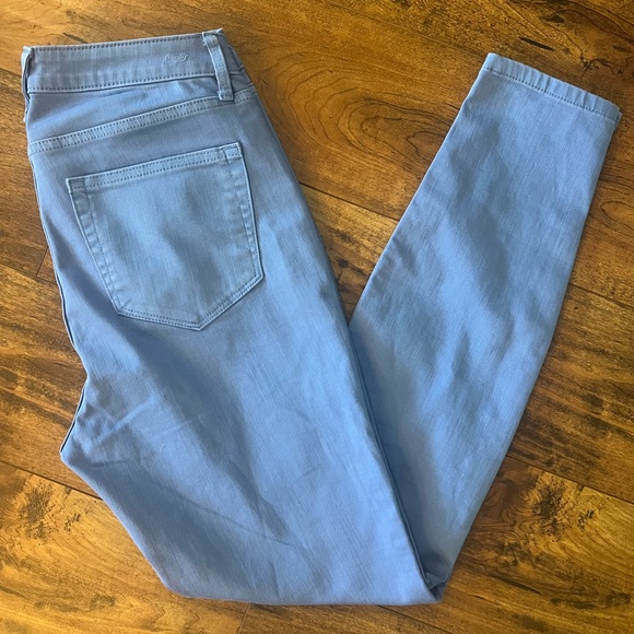 Vineyard Vines Women’s Periwinkle Blue Skinny Jeans Size 28 EUC - Picture 3 of 3